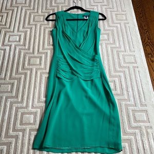 100% silk gorgeous green cocktail dress